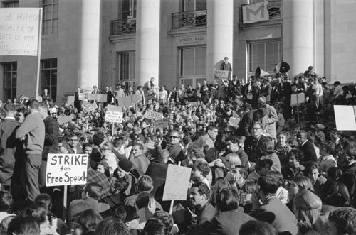 Strikers on Sproul Steps Credit: Courtesy of UC Berkeley, The Bancroft Library
