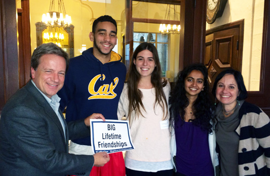 Hans-at-the-Front-Desk